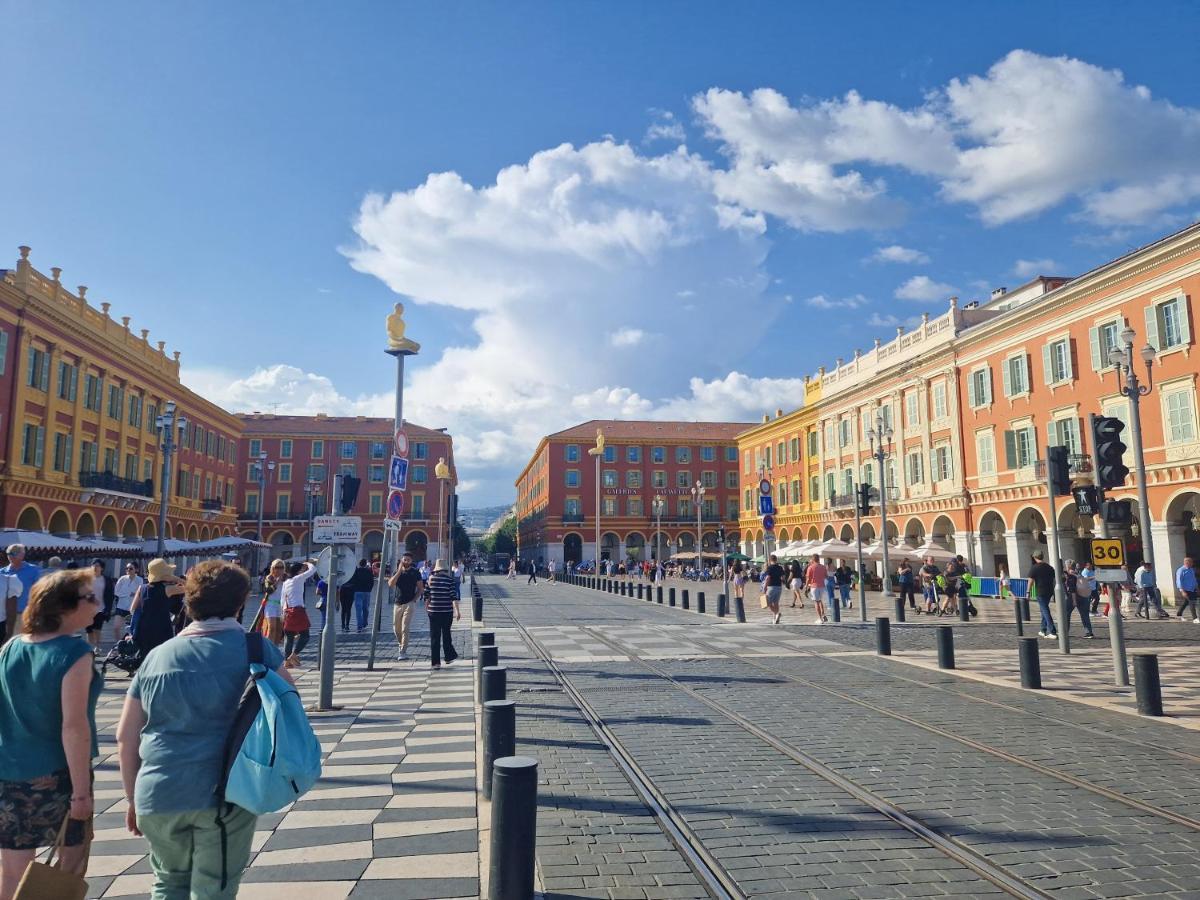 Le Michelangelo - Place Massena Nice Exteriör bild